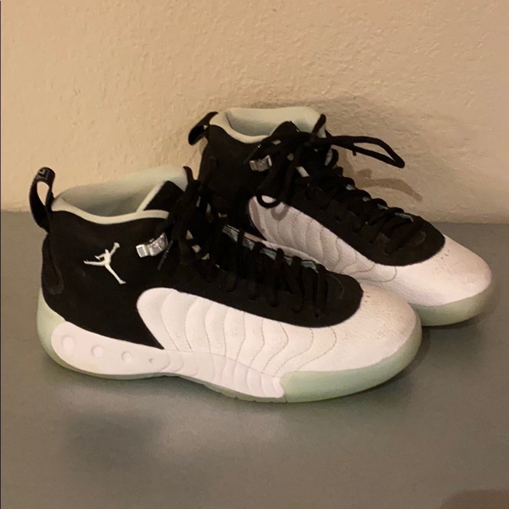 Air Jordan basketball shoes